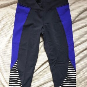 Athleta Cropped Leggings